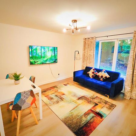 La Casita, Quarry - 2 Bedroom Entire Apartment With Free Parking Glasgow Ngoại thất bức ảnh