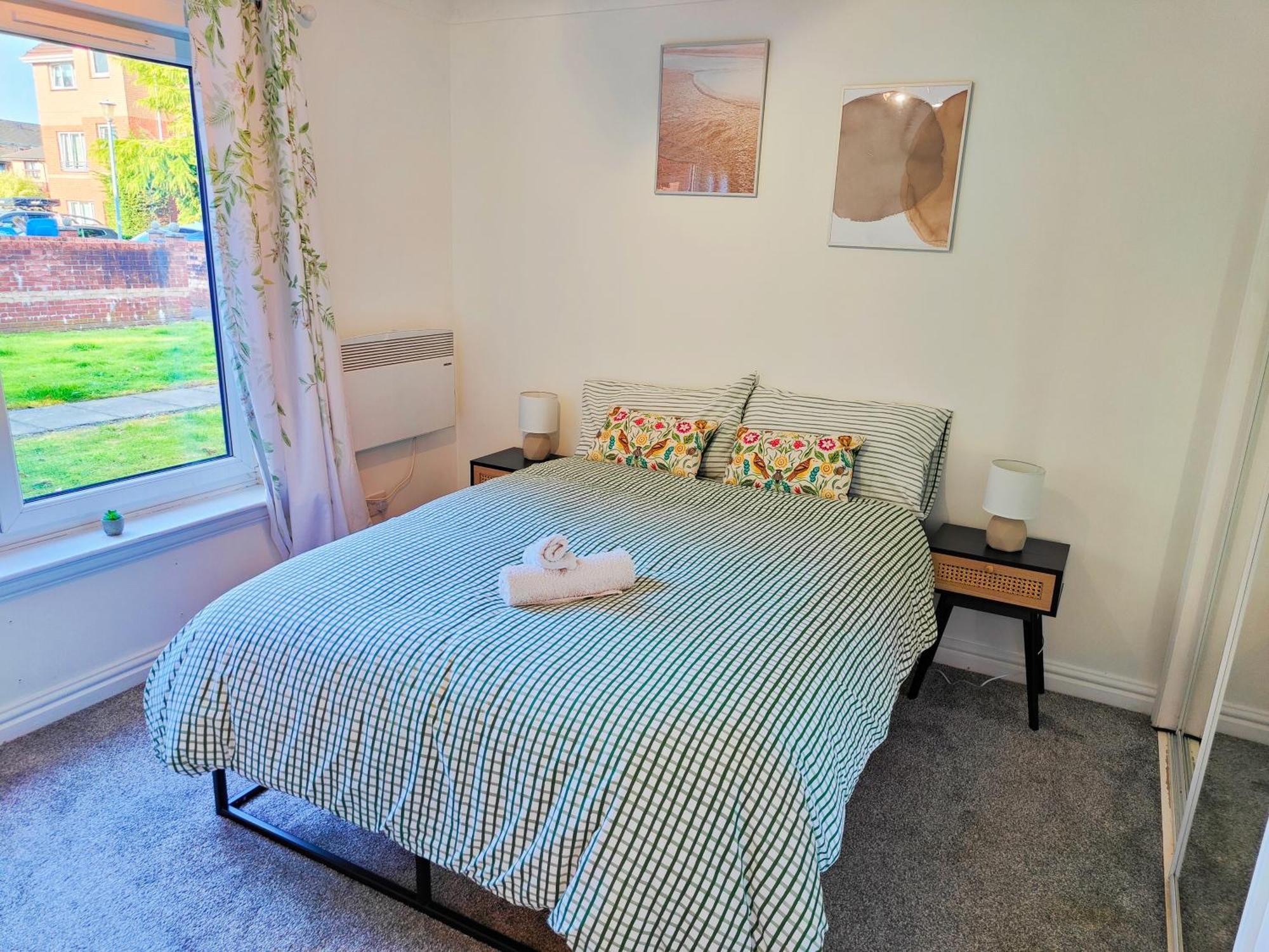 La Casita, Quarry - 2 Bedroom Entire Apartment With Free Parking Glasgow Ngoại thất bức ảnh